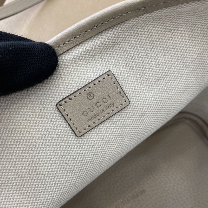 Gvc*1 tote bags